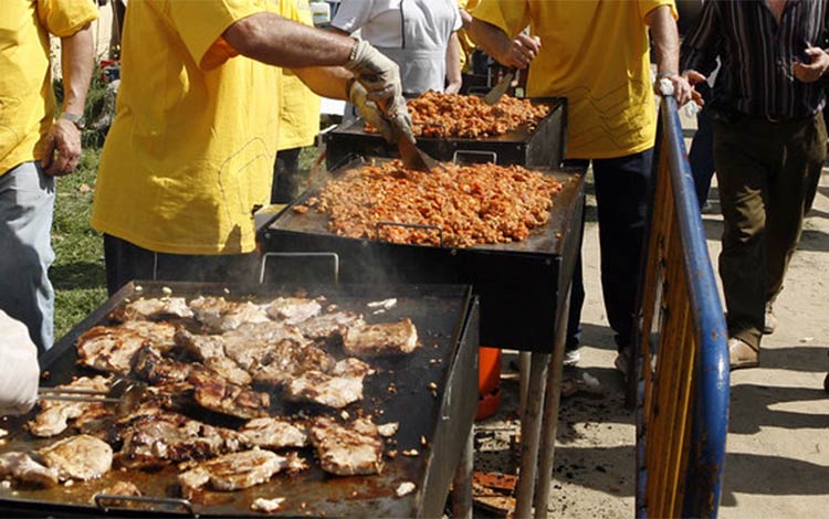 Eventos gastronómicos y festividades para disfrutar en Alcántara